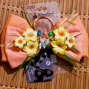 Tiki room Disneyland (bow interchangeable)